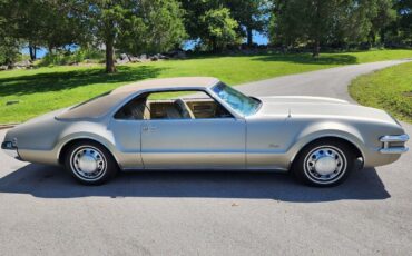 Oldsmobile-Toronado-Awesome-Survivor-1968-13