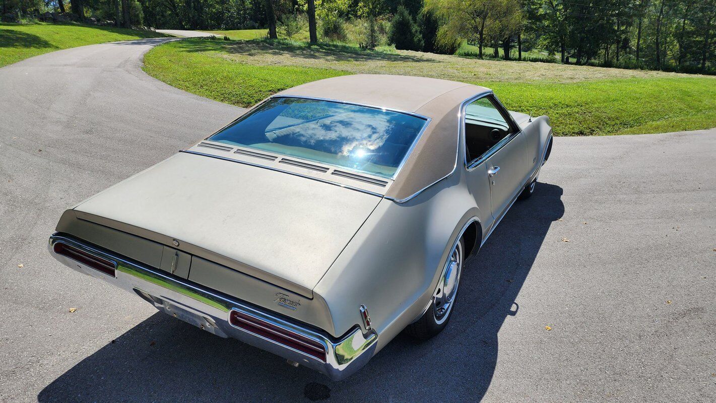 Oldsmobile-Toronado-Awesome-Survivor-1968-14