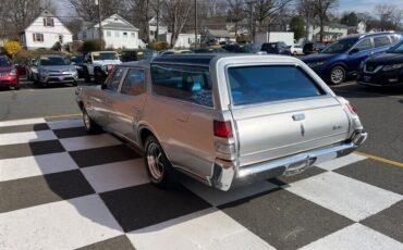 Oldsmobile-Vista-Cruiser-Break-1968-4