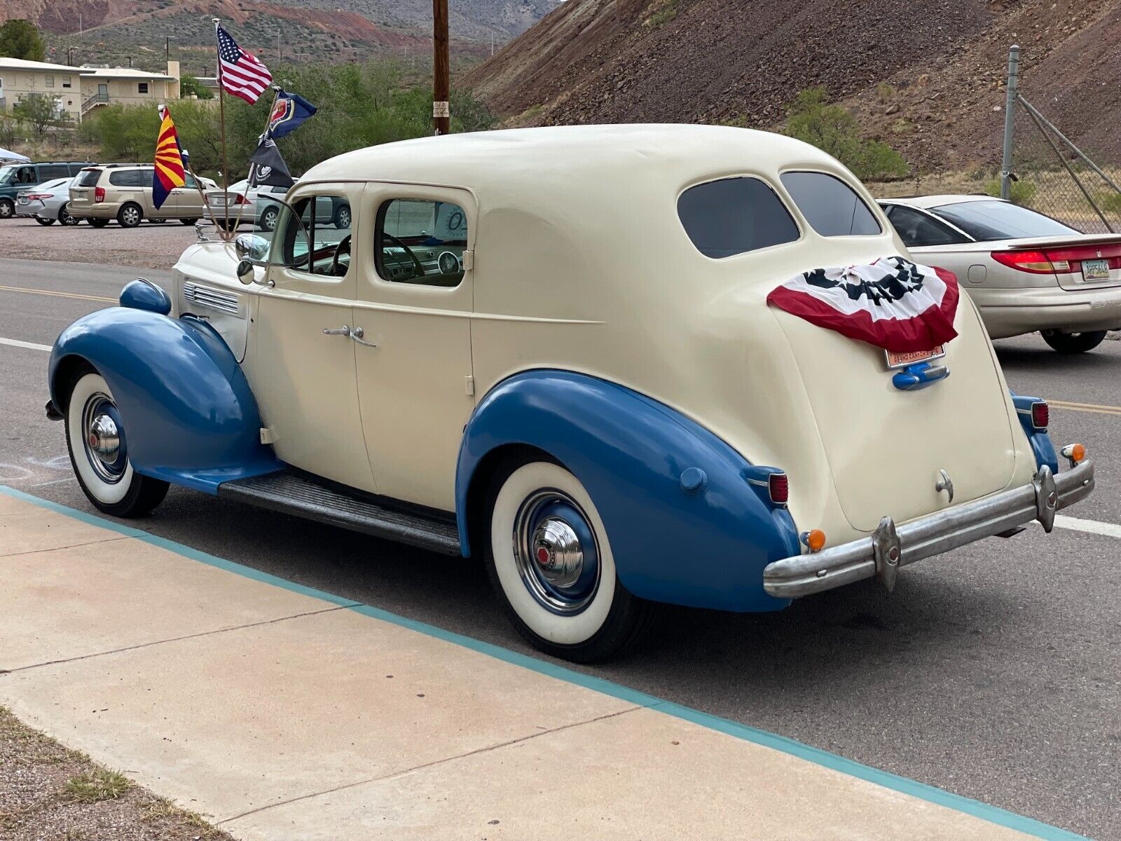 Packard-120-Club-Sedan-Berline-1939-30