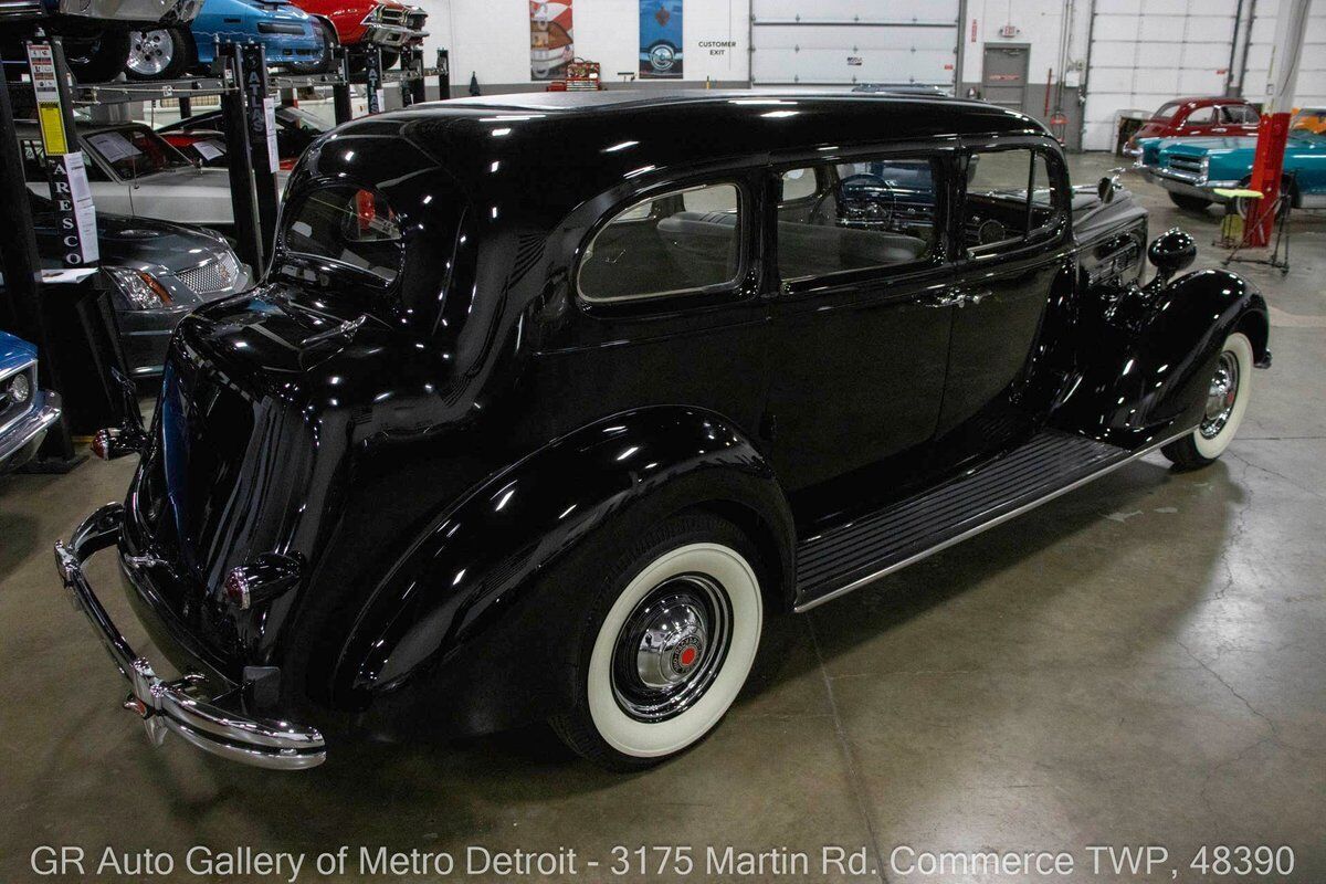 Packard-138CD-1937-6