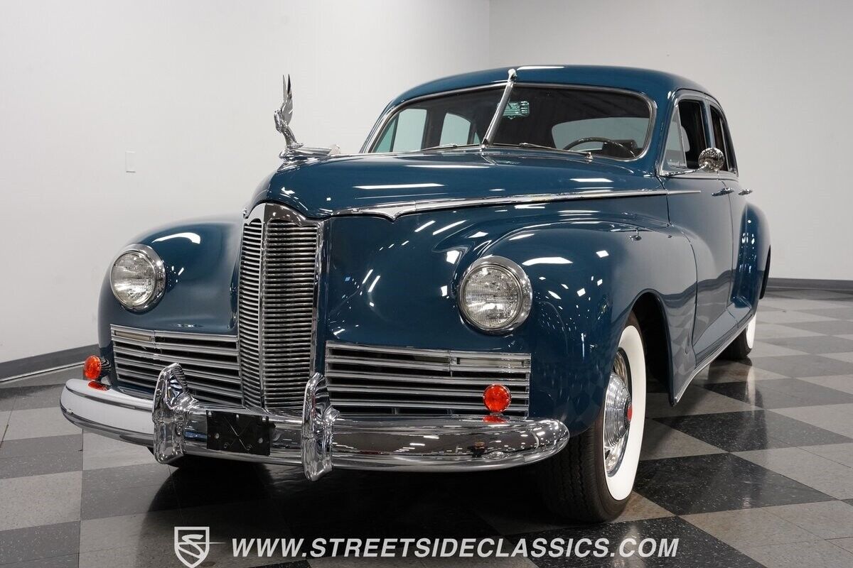 Packard-Clipper-Berline-1941-18