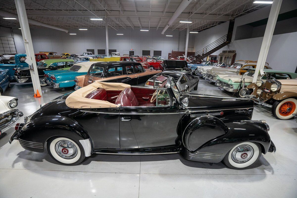 Packard-Eight-Series-2021-Convertible-Coupe-Cabriolet-1942-6