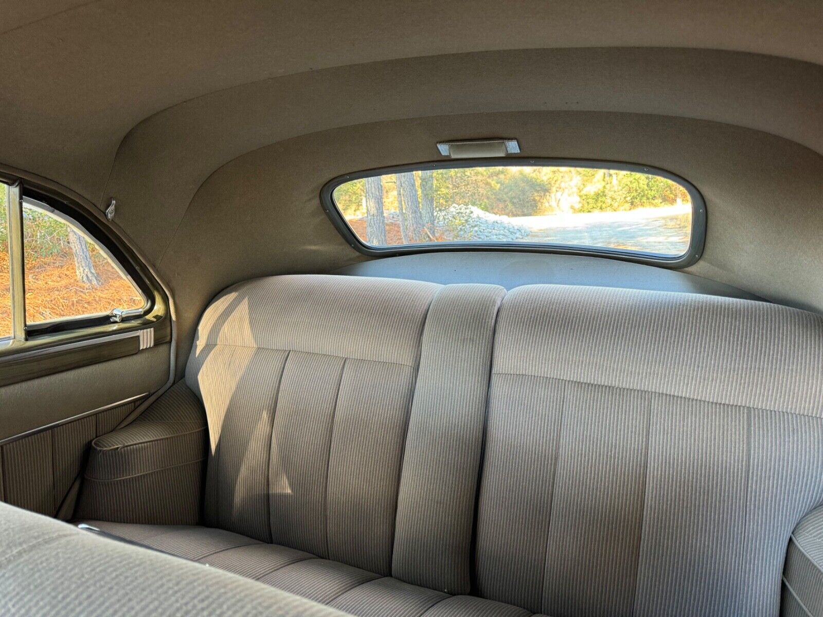 Packard-Super-Eight-1948-Blue-Tan-14827-10