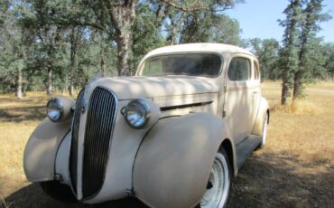 Plymouth-1937-custom-43452-5