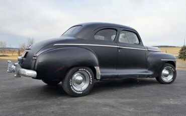 Plymouth-1948-black-19867-13