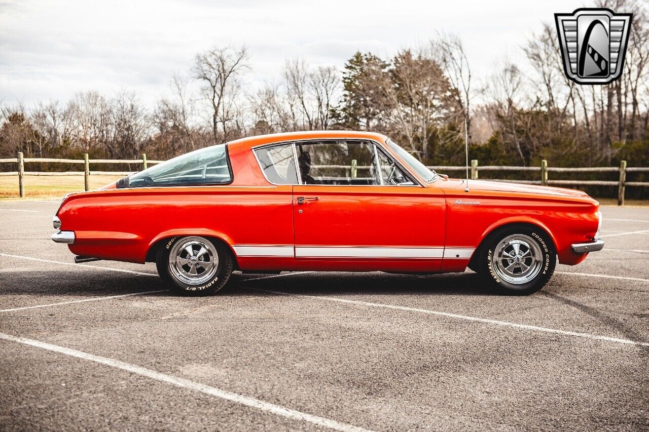 Plymouth-Barracuda-1965-7