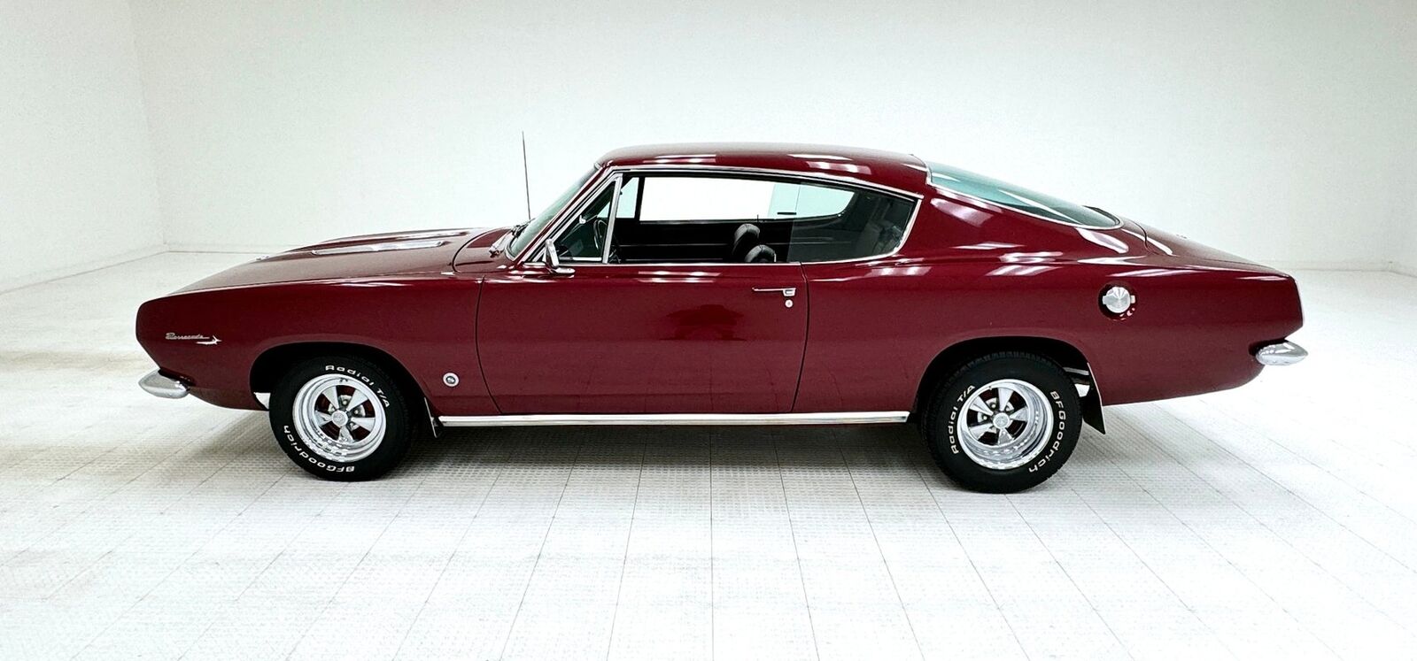 Plymouth-Barracuda-1967-Red-Black-73711-1