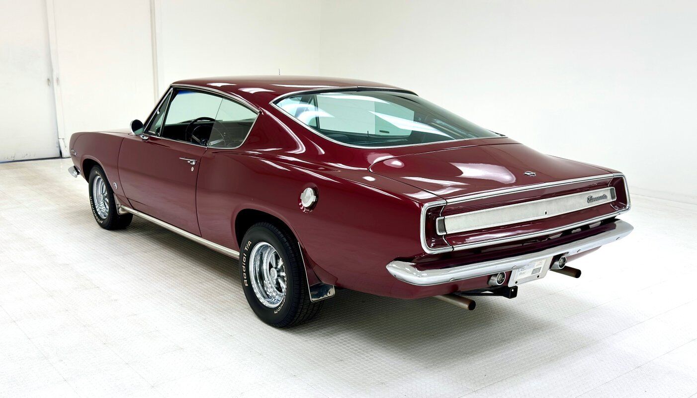 Plymouth-Barracuda-1967-Red-Black-73711-2