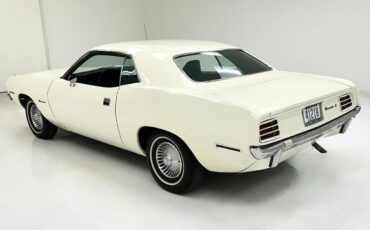 Plymouth-Barracuda-1970-White-Black-56552-2