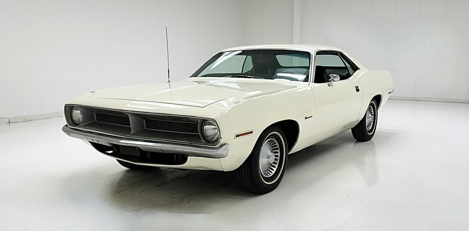 Plymouth Barracuda  year1}