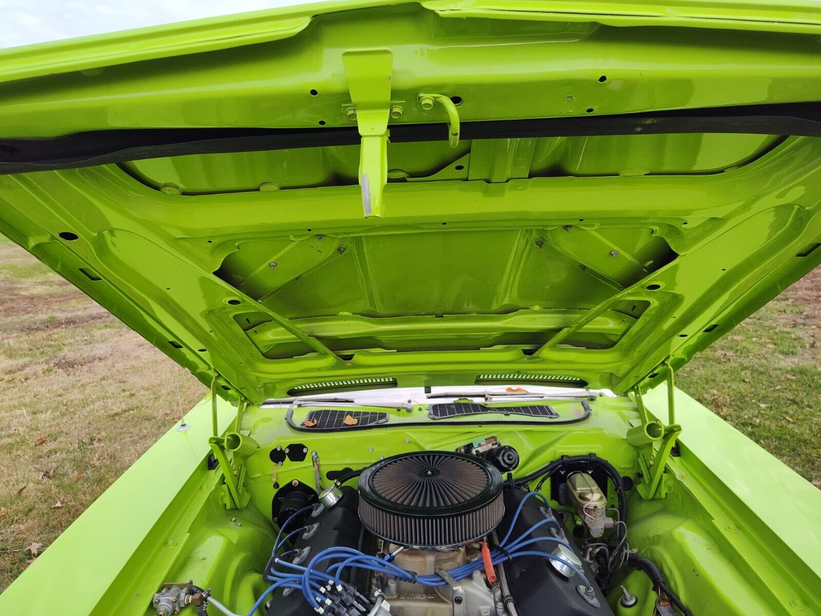 Plymouth-Barracuda-Coupe-1973-Green-Black-5498-10