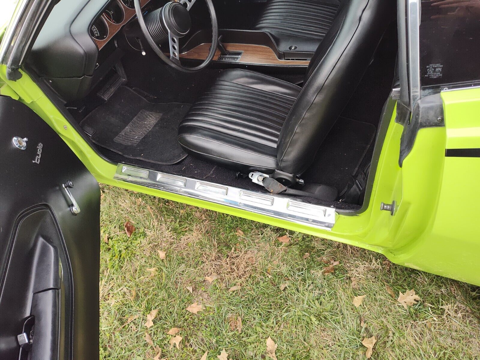 Plymouth-Barracuda-Coupe-1973-Green-Black-5498-14