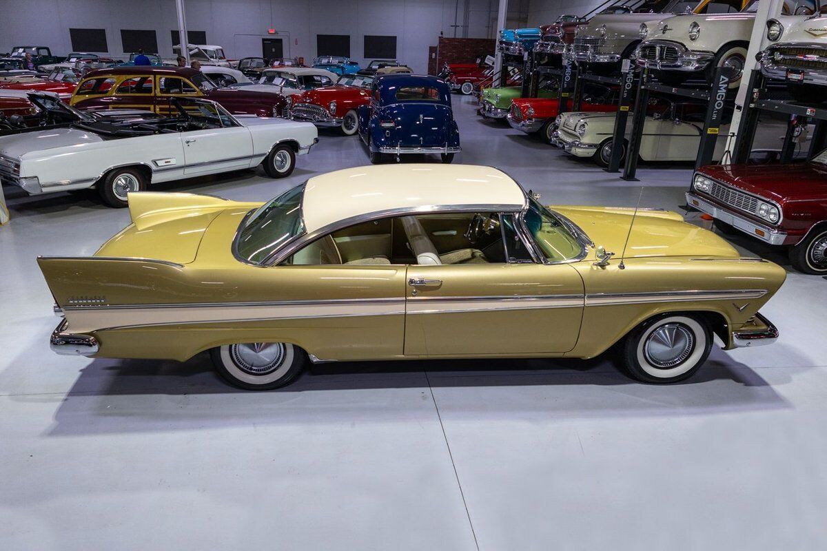 Plymouth-Belvedere-1957-Gold-Gold-6563-7