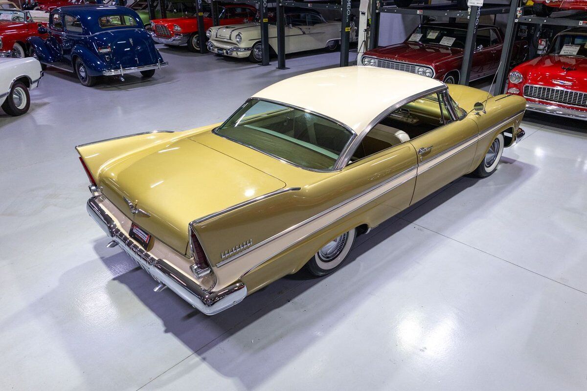 Plymouth-Belvedere-1957-Gold-Gold-6563-8