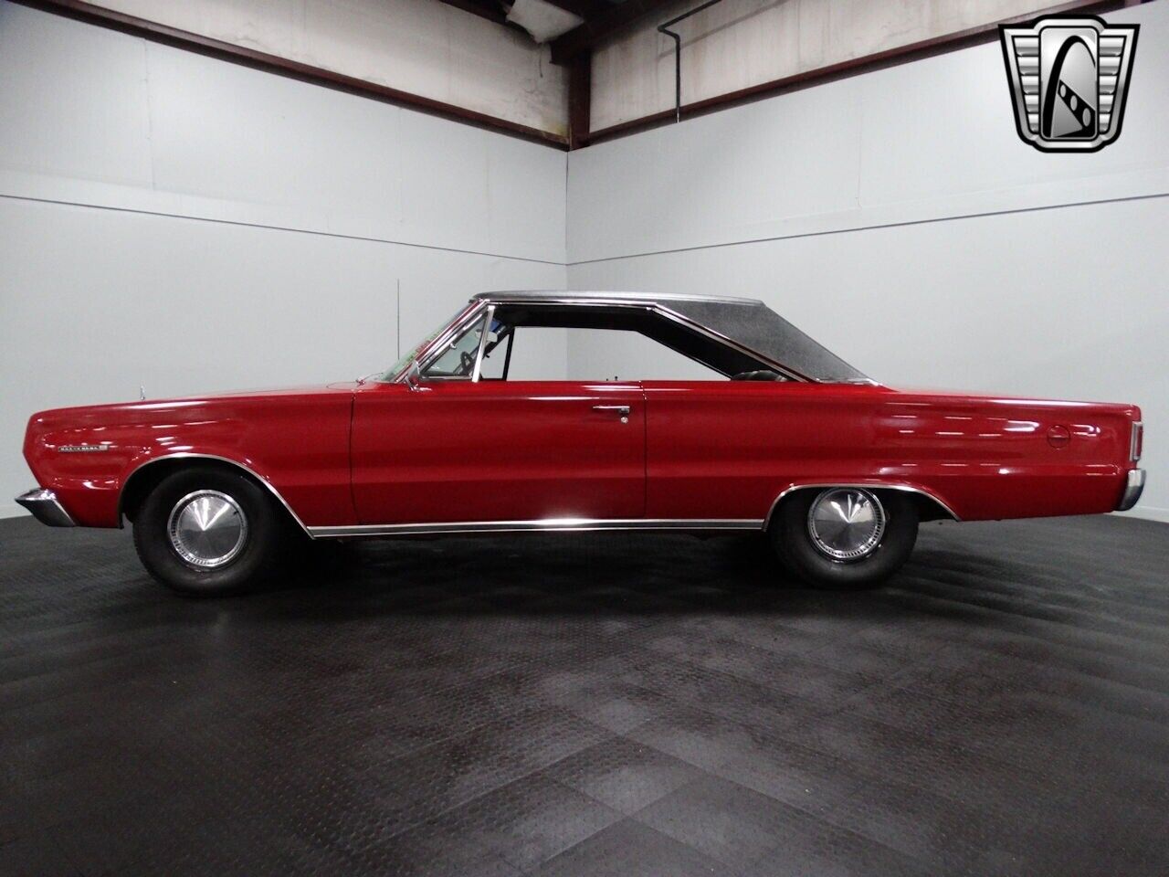 Plymouth-Belvedere-1967-Red-Black-57904-4