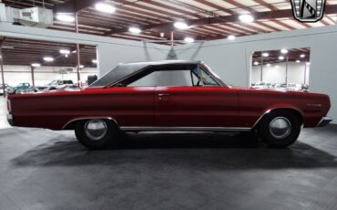 Plymouth-Belvedere-1967-Red-Black-57904-8