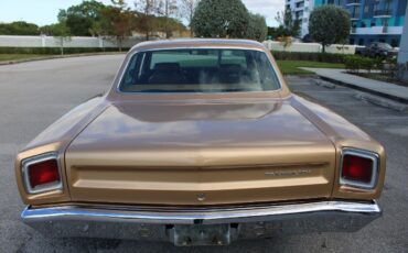 Plymouth-Belvedere-Berline-1969-Gold-Gold-105956-6