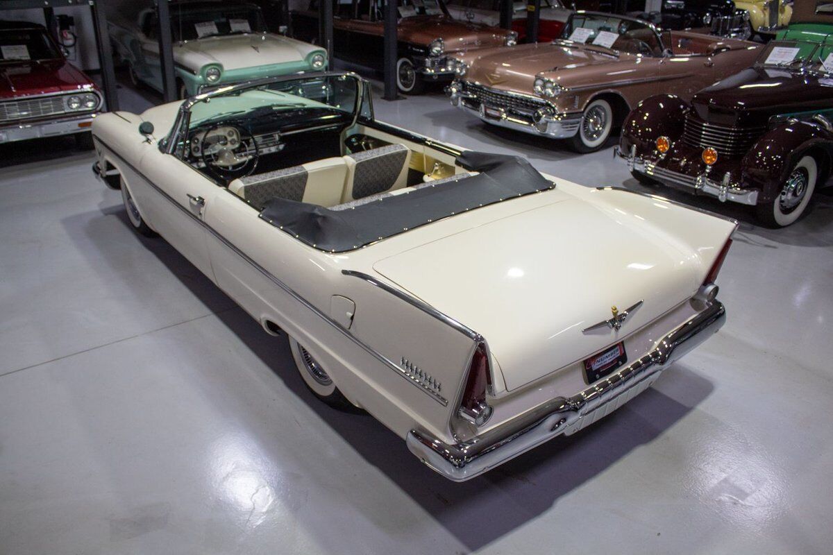 Plymouth-Belvedere-Convertible-Cabriolet-1957-White-Black-2829-10