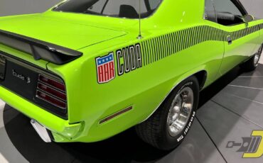 Plymouth-Cuda-1970-green-13881-4