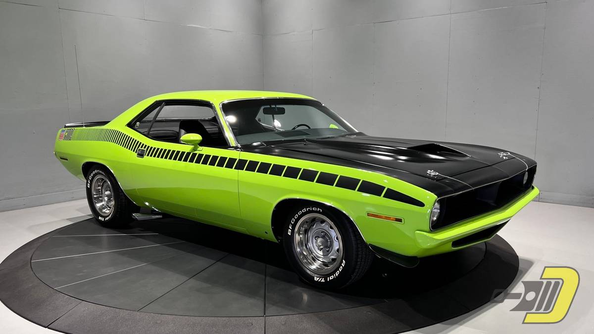 Plymouth-Cuda-1970-green-13881-5