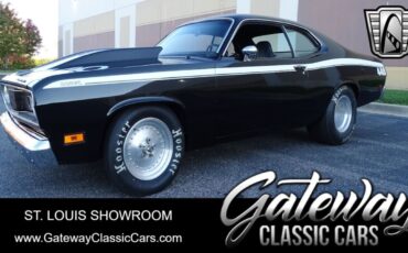 Plymouth Duster  year1}