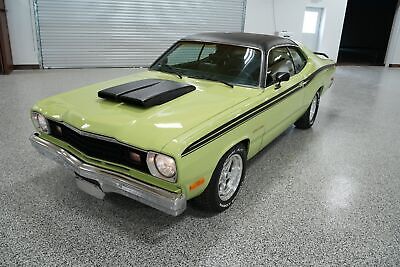 Plymouth-Duster-1973-10