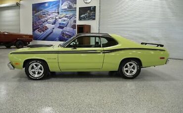 Plymouth-Duster-1973-2