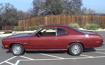 Plymouth-Duster-1974-11