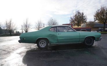 Plymouth-Duster-1974-green-131966-4