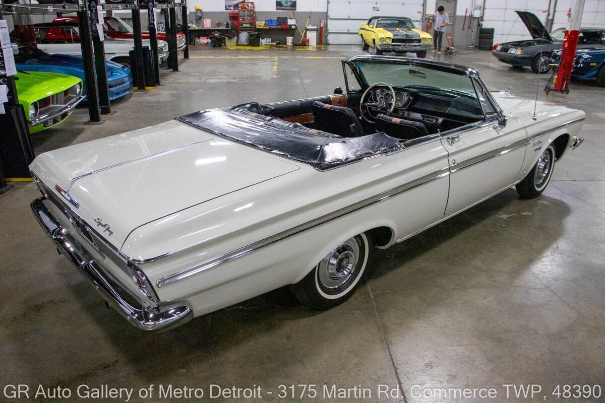 Plymouth-Fury-1963-Light-Beige-Black-94448-6