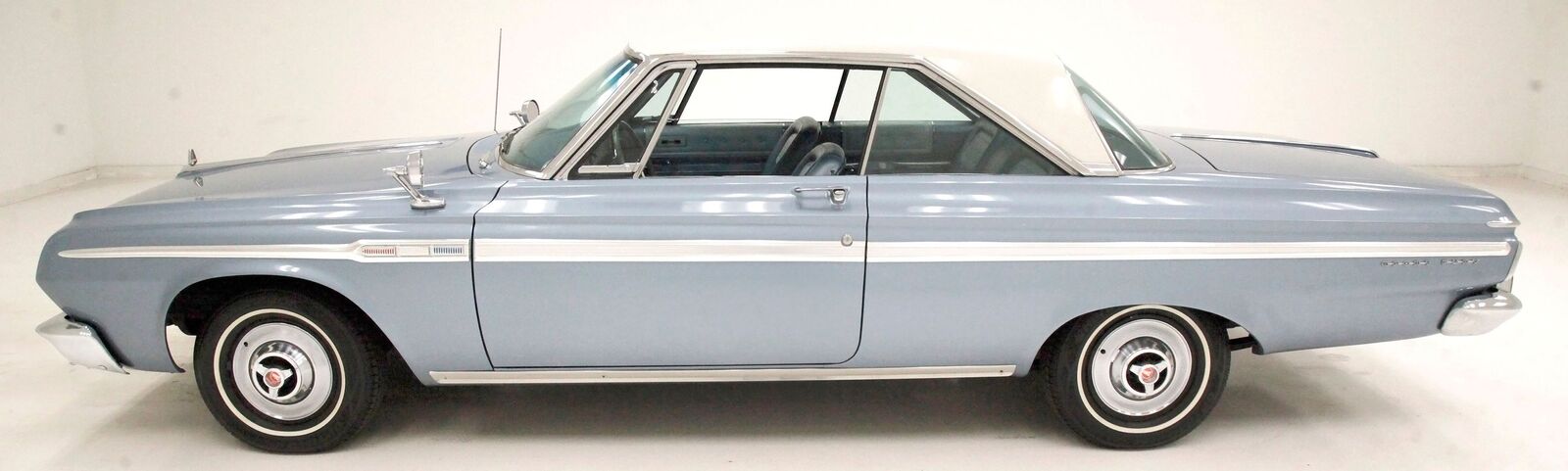 Plymouth-Fury-1964-Blue-Blue-144004-1