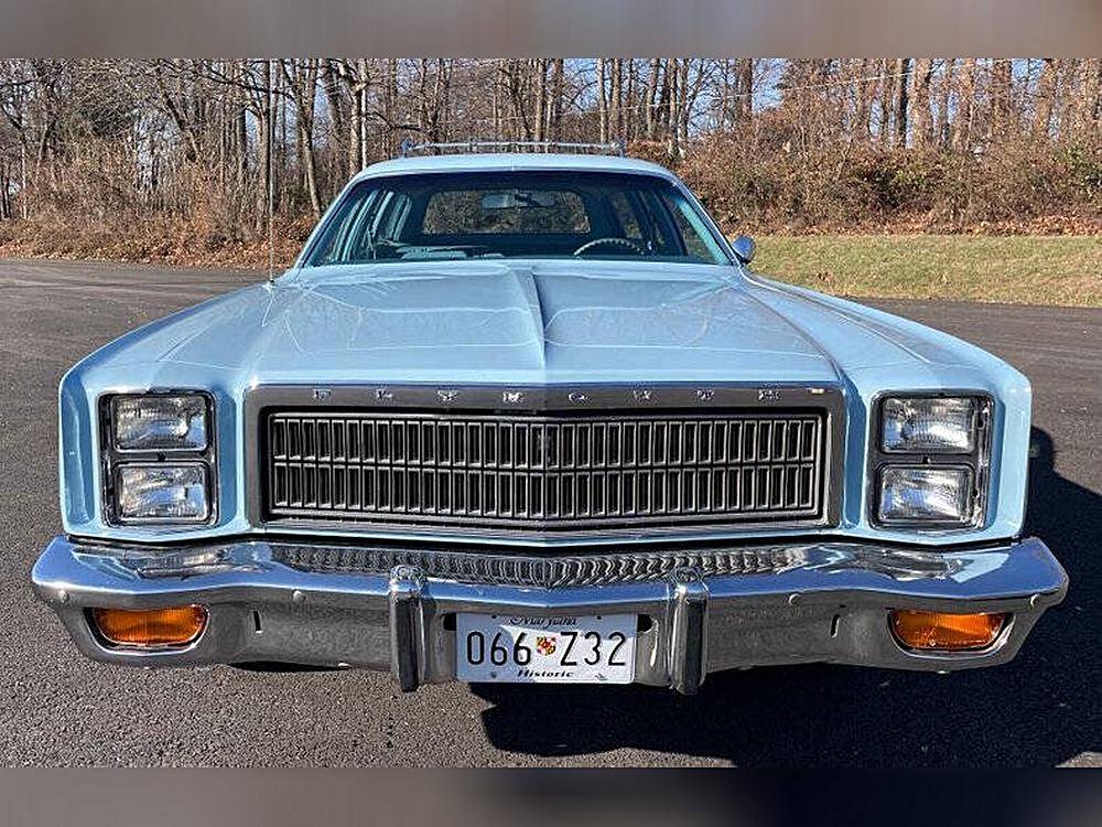 Plymouth-Fury-1977-custom-24140-17