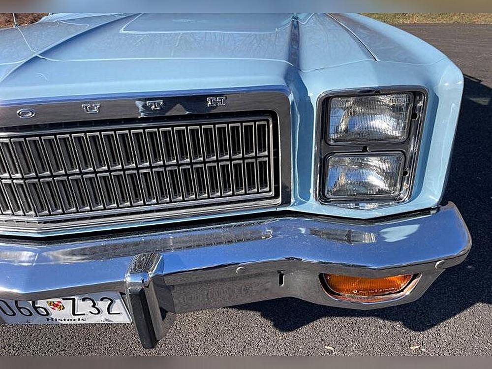 Plymouth-Fury-1977-custom-24140-18