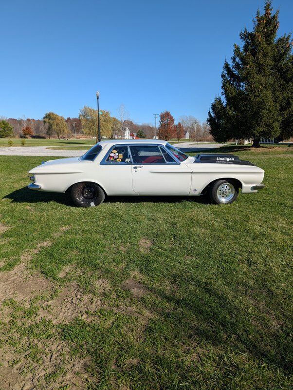 Plymouth-Fury-Coupe-1962-White-Red-80467-1