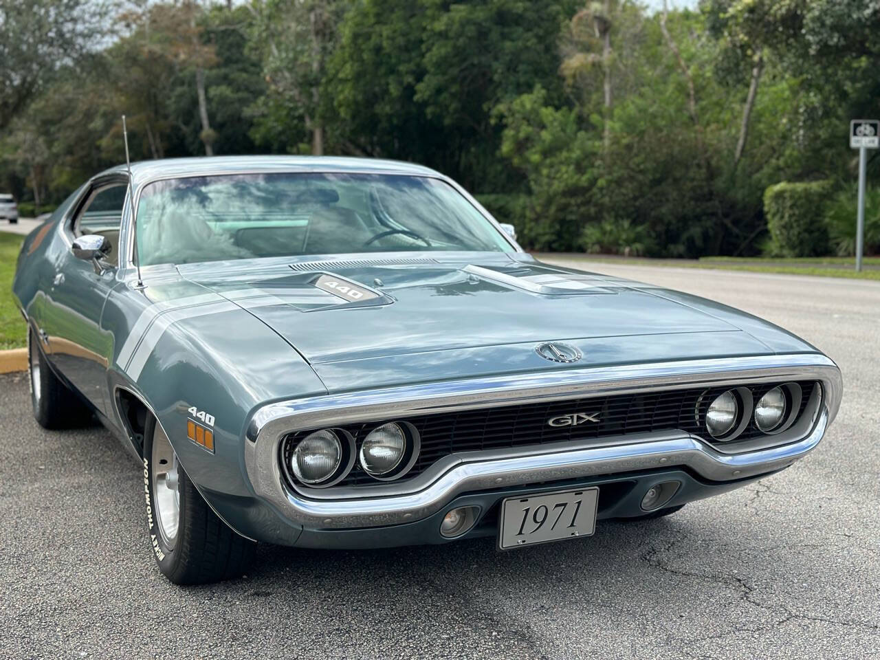 Plymouth-GTX-1971-7