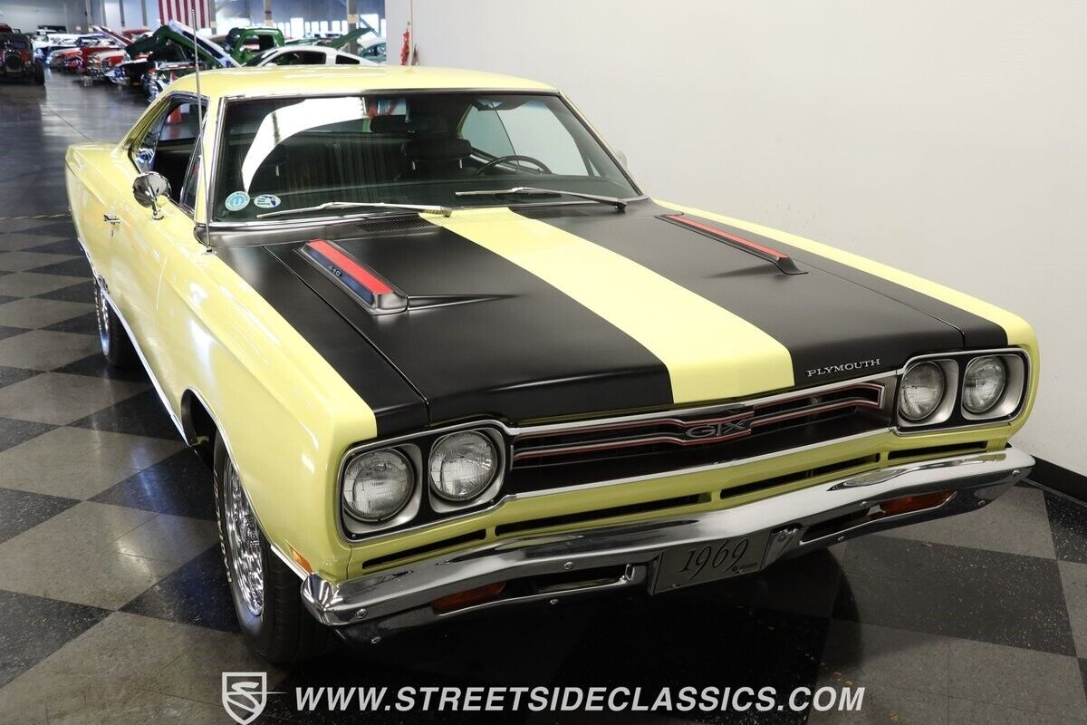 Plymouth-GTX-Coupe-1969-14