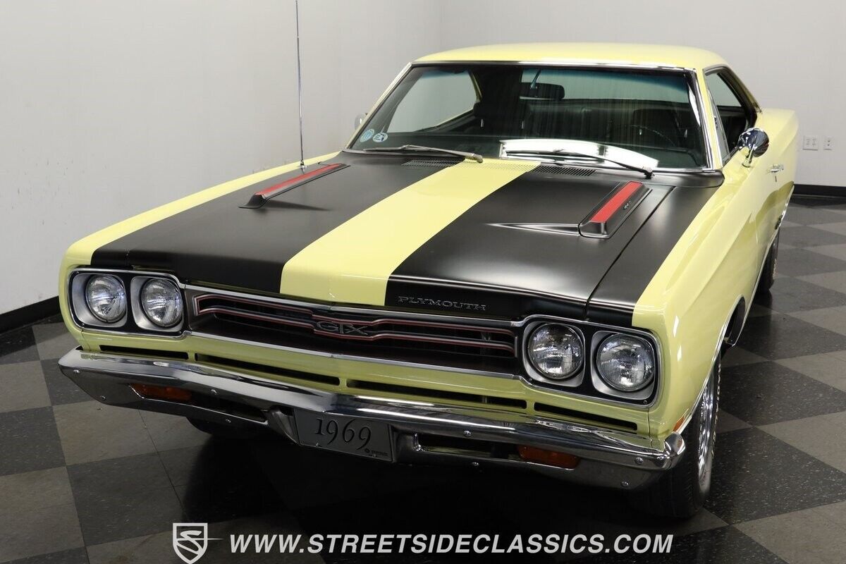 Plymouth-GTX-Coupe-1969-16