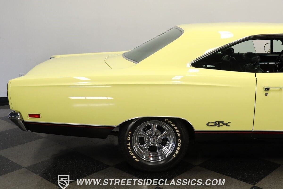 Plymouth-GTX-Coupe-1969-27