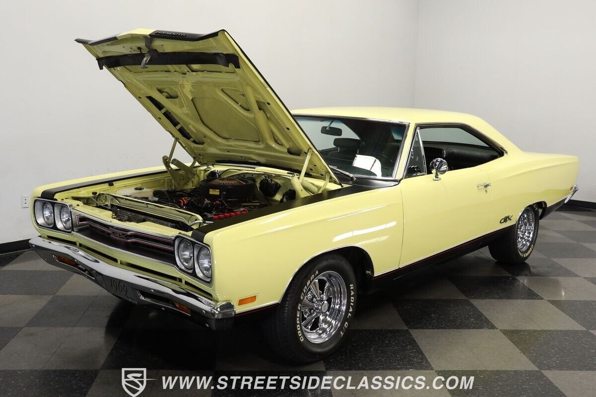 Plymouth-GTX-Coupe-1969-29