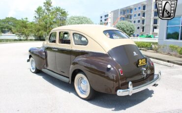 Plymouth-P10-Deluxe-Berline-1940-5