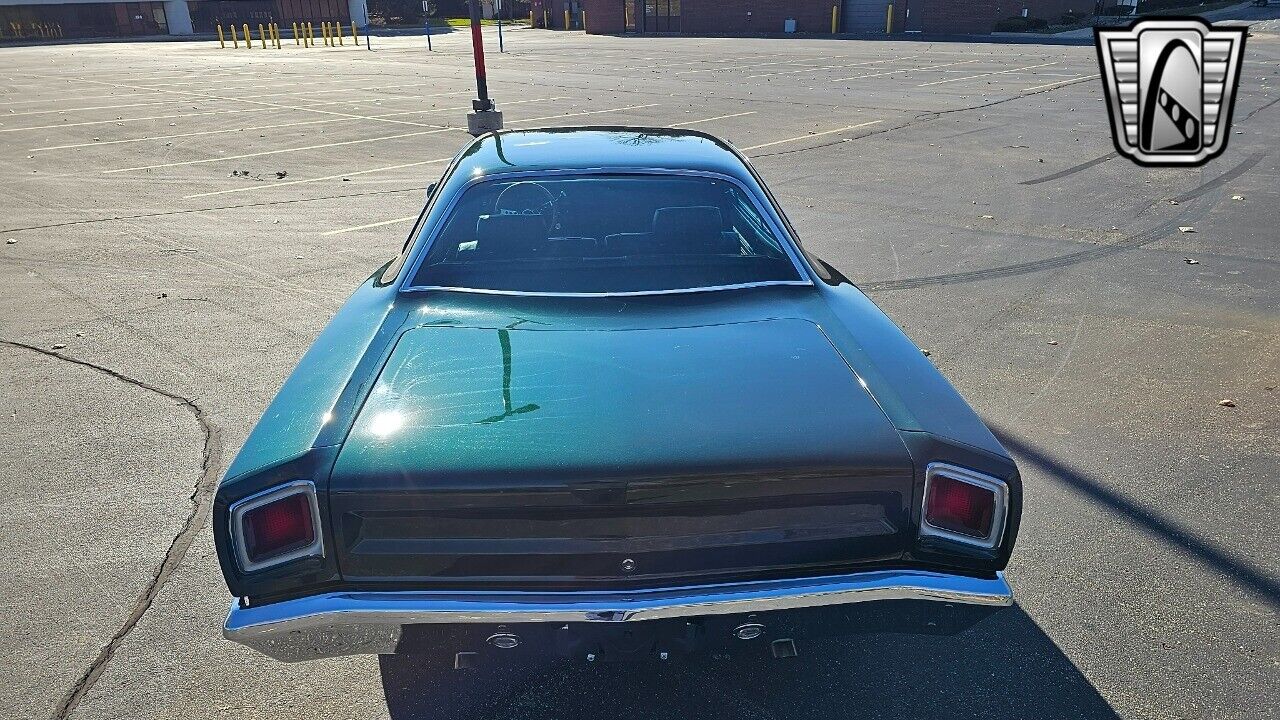 Plymouth-Road-Runner-1969-Green-Black-90-5