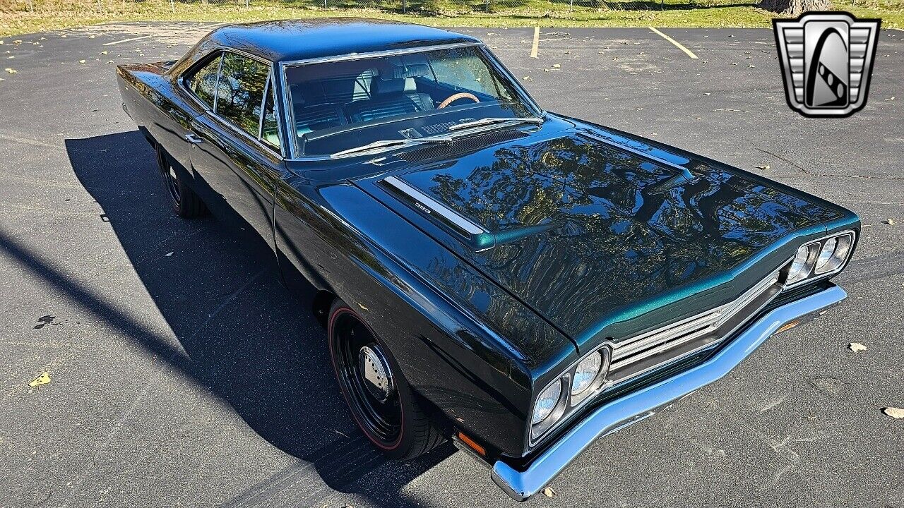 Plymouth-Road-Runner-1969-Green-Black-90-8