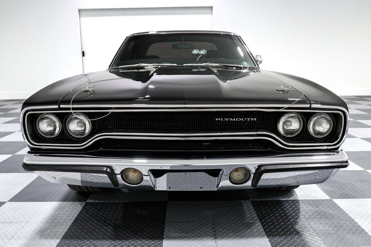 Plymouth-Road-Runner-1970-1