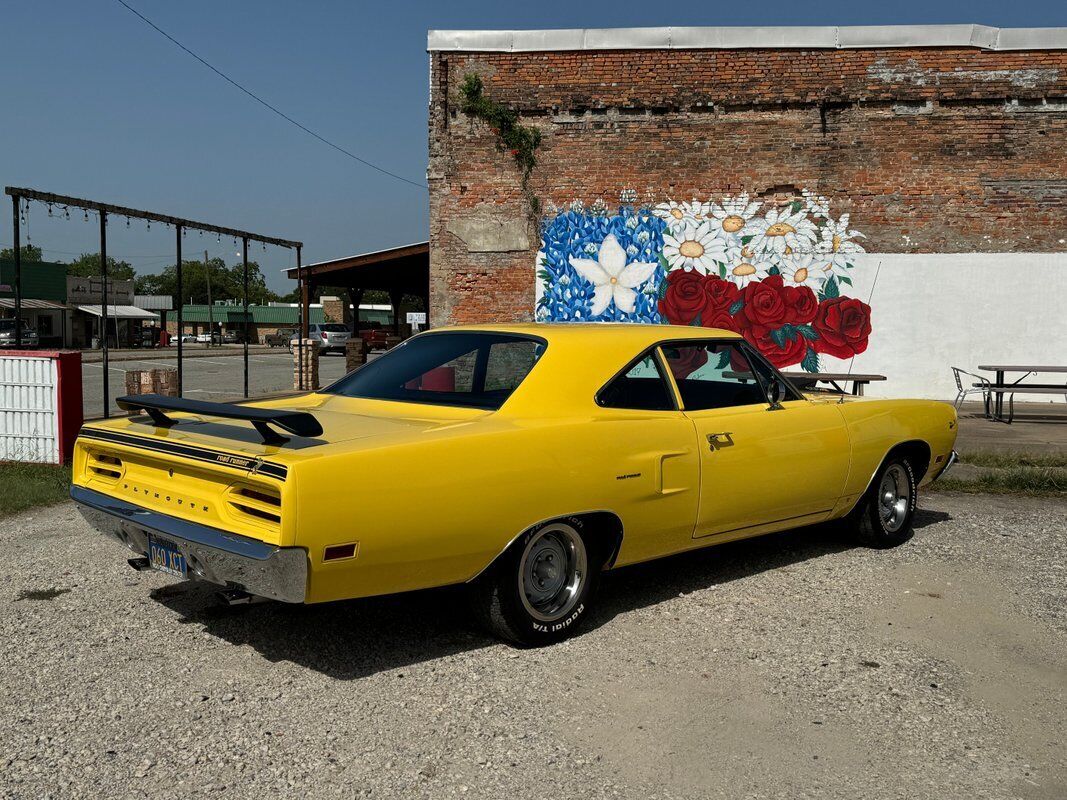 Plymouth-Road-Runner-1970-3