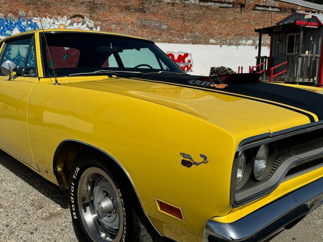 Plymouth-Road-Runner-1970-32