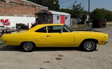 Plymouth-Road-Runner-1970-35