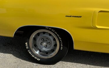 Plymouth-Road-Runner-1970-36