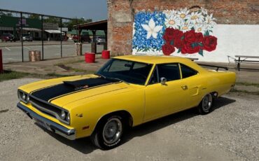 Plymouth-Road-Runner-1970-37