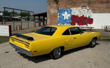 Plymouth-Road-Runner-1970-39